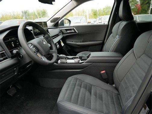 2025 Mitsubishi Outlander SE 2.5 S-AWC