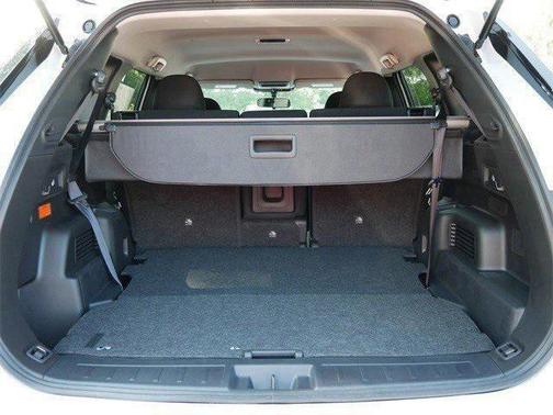 2025 Mitsubishi Outlander PHEV LE