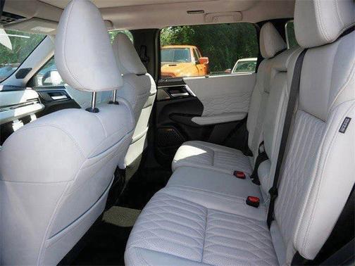 2025 Mitsubishi Outlander SEL 2.5 S-AWC