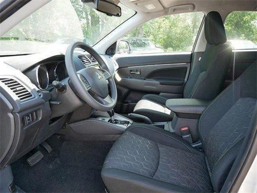 2025 Mitsubishi Outlander Sport 2.0 ES