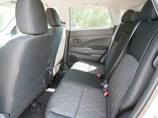 2025 Mitsubishi Outlander Sport 2.0 ES