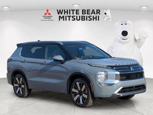 Moonstone Gray Metallic W/ Black Roof 2026 Mitsubishi Outlander SEL 1.5T S-AWC
