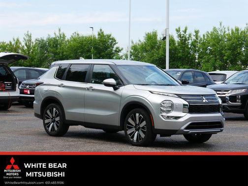 Alloy Silver Metallic 2025 Mitsubishi Outlander SE S-AWC