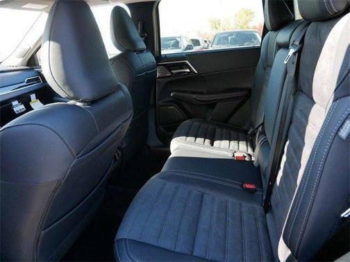 2025 Mitsubishi Outlander SE 2.5 S-AWC