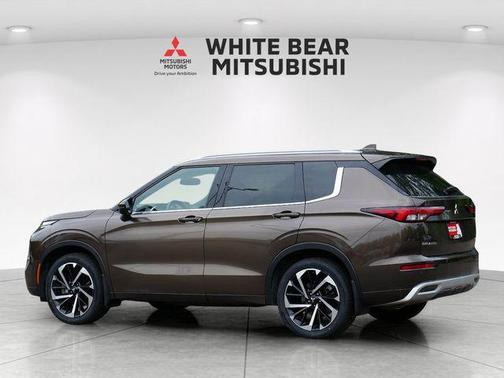Deep Bronze Metallic 2022 Mitsubishi Outlander SEL S-AWC