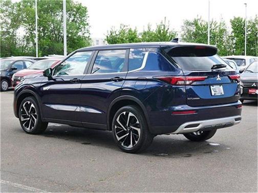 2023 Mitsubishi Outlander PHEV SE S-AWC