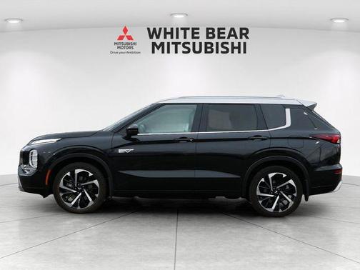 Black Diamond/Alloy Silver Roof 2024 Mitsubishi Outlander PHEV SEL