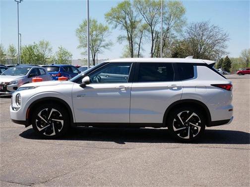 2023 Mitsubishi Outlander PHEV SE S-AWC