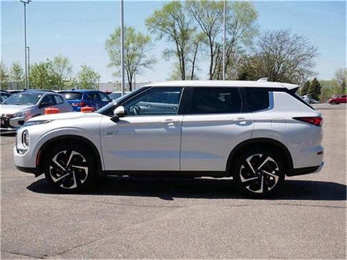2023 Mitsubishi Outlander PHEV SE S-AWC