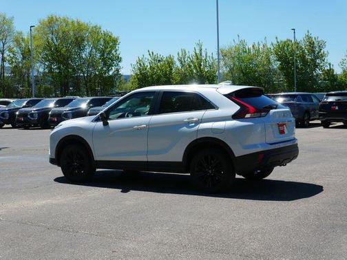 White Diamond 2023 Mitsubishi Eclipse Cross LE