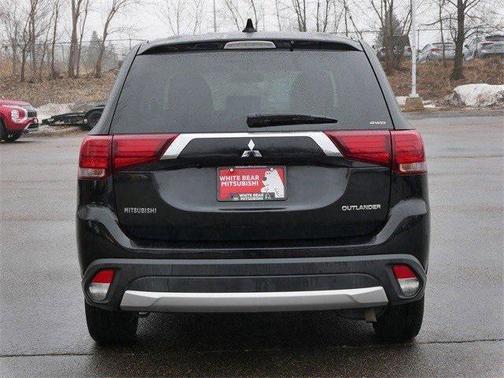 2018 Mitsubishi Outlander ES