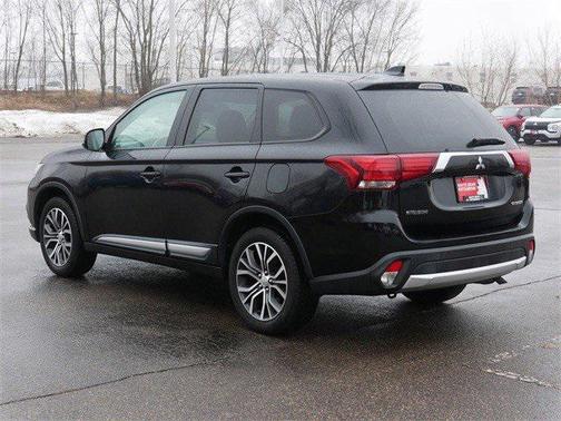 2018 Mitsubishi Outlander ES