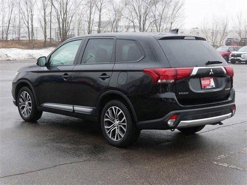 2018 Mitsubishi Outlander ES
