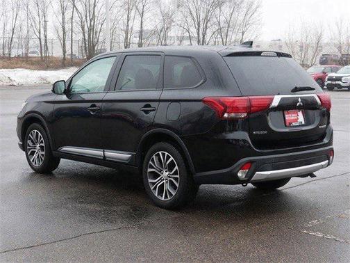 2018 Mitsubishi Outlander ES