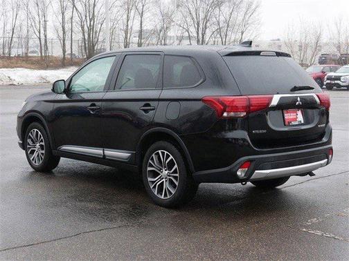 2018 Mitsubishi Outlander ES