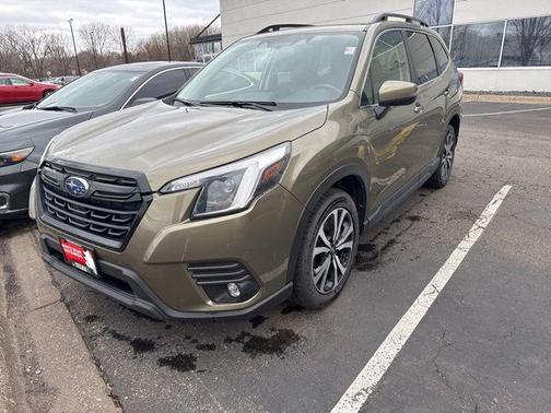 Magnetite Gray Metallic 2023 Subaru Forester Premium
