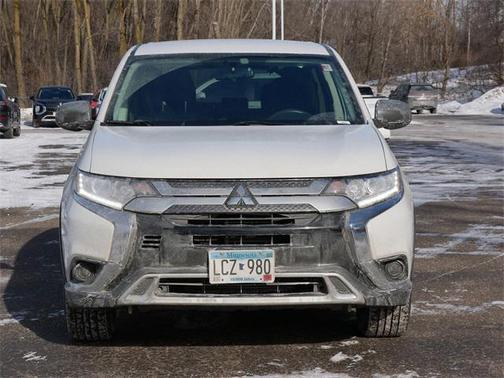 2020 Mitsubishi Outlander ES