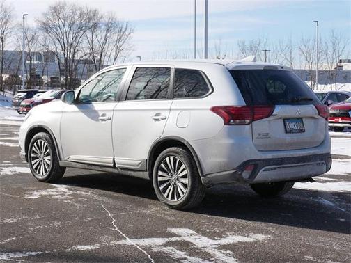 2020 Mitsubishi Outlander ES