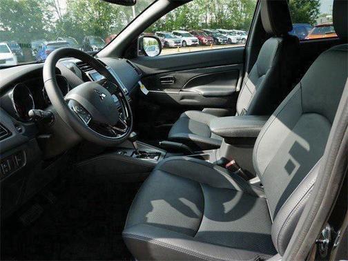 2025 Mitsubishi Outlander Sport 2.4 SEL