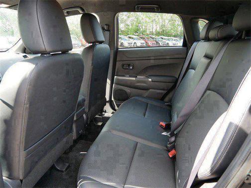 Labrador Black Pearl 2025 Mitsubishi Outlander Sport 2.4 SEL