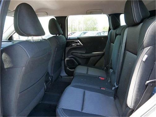 2025 Mitsubishi Outlander PHEV ES S-AWC