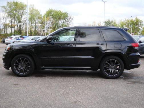 Diamond Black Crystal Pearlcoat 2020 Jeep Grand Cherokee High Altitude