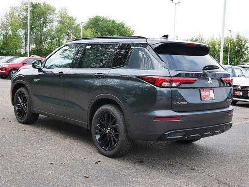 2025 Mitsubishi Outlander PHEV SEL