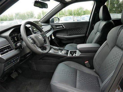 2025 Mitsubishi Outlander PHEV SEL