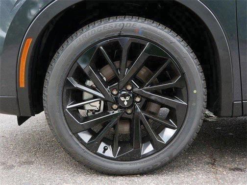 2025 Mitsubishi Outlander PHEV SEL