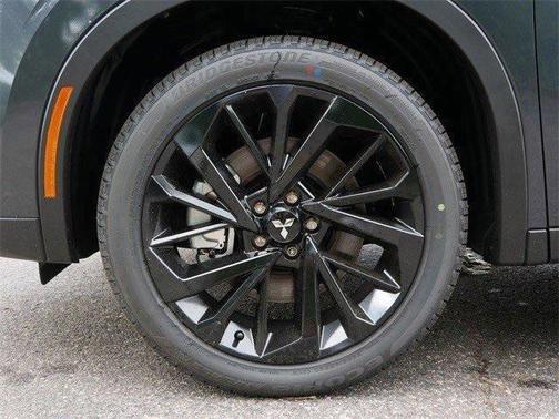 2025 Mitsubishi Outlander PHEV SEL