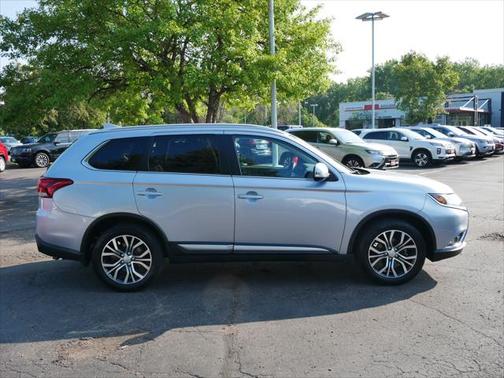 2017 Mitsubishi Outlander SEL