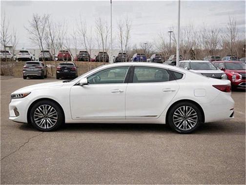 2020 Kia Cadenza Technology