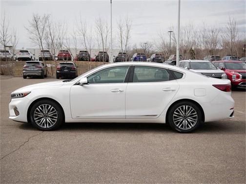 2020 Kia Cadenza Technology