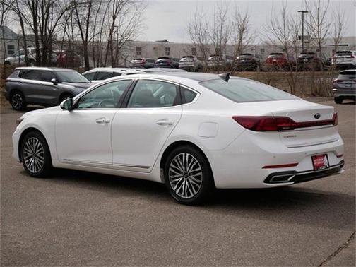 2020 Kia Cadenza Technology