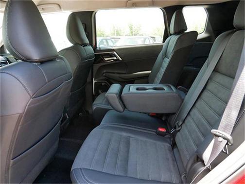 2025 Mitsubishi Outlander SE 2.5 S-AWC