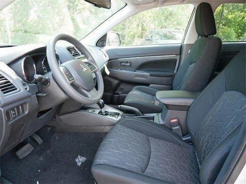 2025 Mitsubishi Outlander Sport 2.0 ES