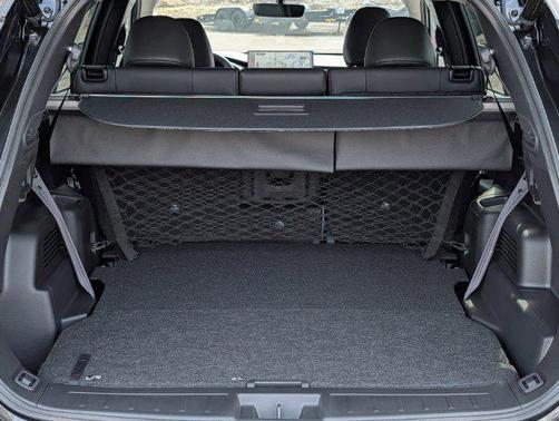 Labrador Black Pearl 2026 Mitsubishi Outlander SE S-AWC
