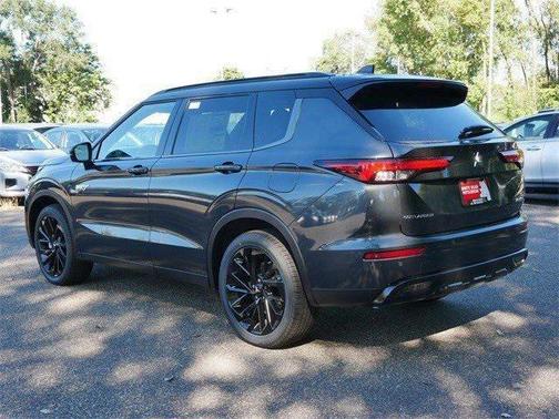 2025 Mitsubishi Outlander PHEV SEL