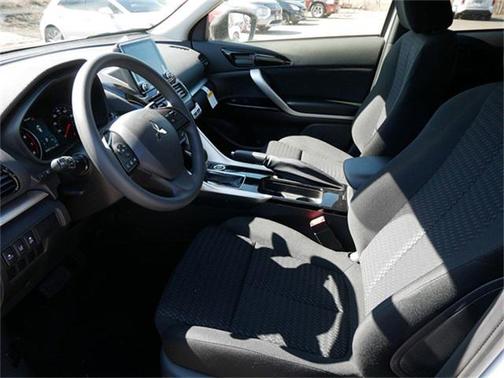 2025 Mitsubishi Eclipse Cross LE