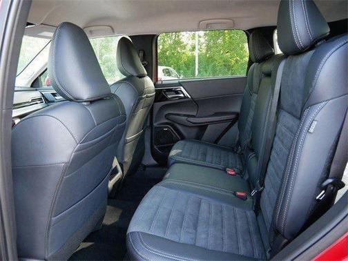 2025 Mitsubishi Outlander SE 2.5 S-AWC