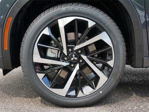 2025 Mitsubishi Outlander PHEV SEL