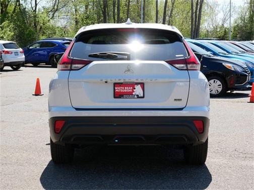 2022 Mitsubishi Eclipse Cross LE