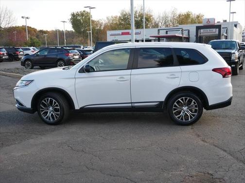 2016 Mitsubishi Outlander ES