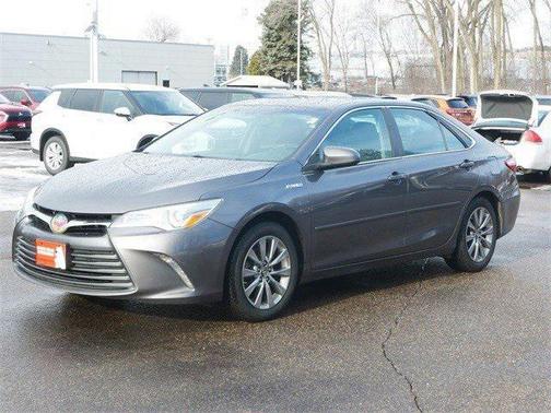 2017 Toyota Camry Hybrid XLE
