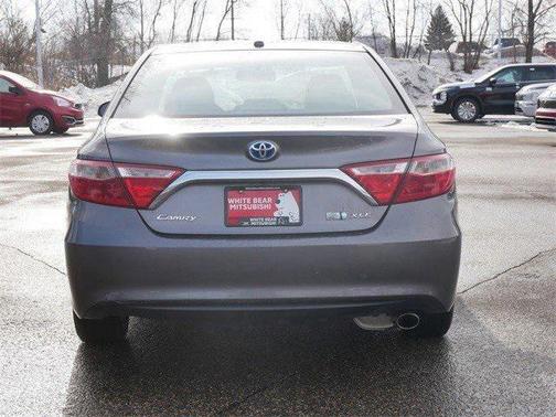 2017 Toyota Camry Hybrid XLE