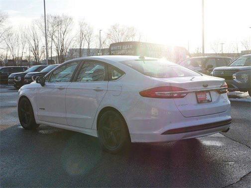 2017 Ford Fusion Hybrid SE