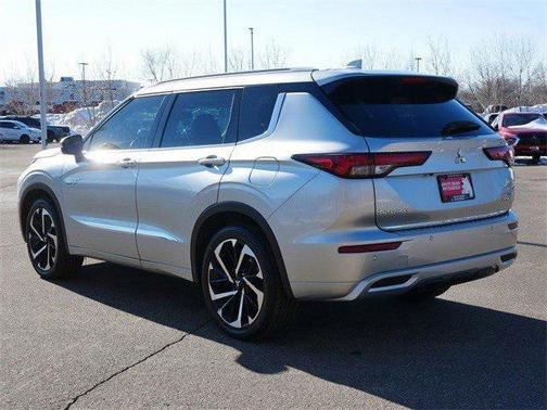 2023 Mitsubishi Outlander PHEV SEL