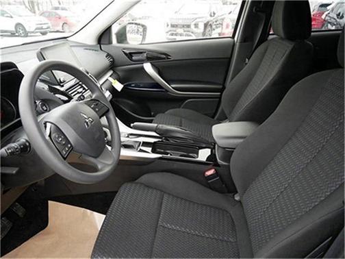 2025 Mitsubishi Eclipse Cross LE