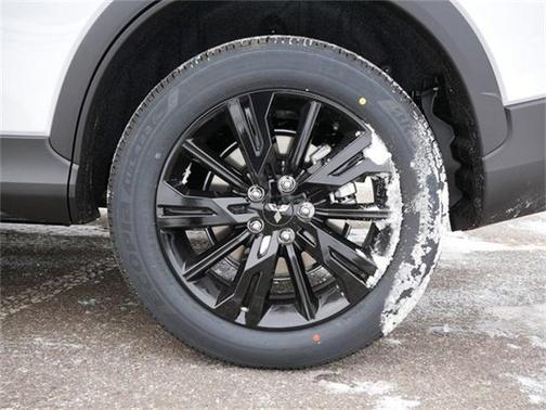 2025 Mitsubishi Eclipse Cross LE