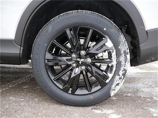 2025 Mitsubishi Eclipse Cross LE